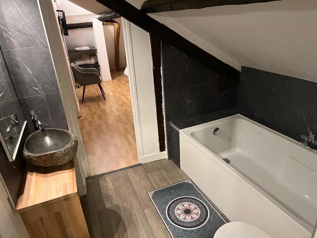 Ndiam 'S Lägenhet Honfleur Exteriör bild